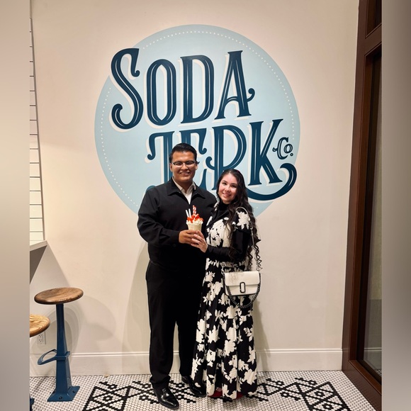 Meet your Posher, 𝕄𝕚𝕔𝕙𝕖𝕝𝕝𝕖 - Picture 2 of 11